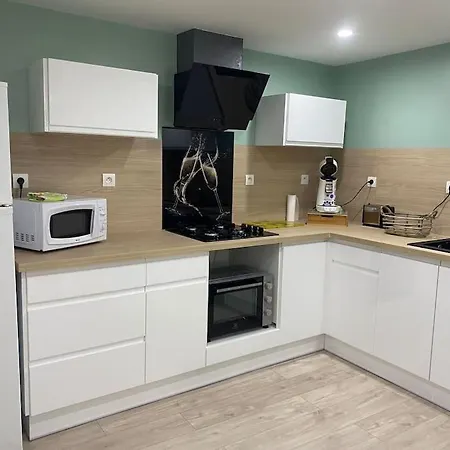 Entre La Montagne Et La Riviere Sinsat