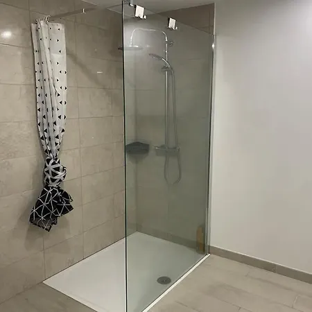 Entre La Montagne Et La Riviere Sinsat