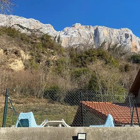 Entre La Montagne Et La Riviere Διαμέρισμα